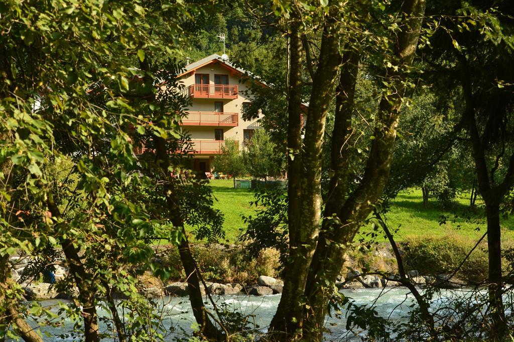 La Casa Al Noce Aparthotel Mezzana  Buitenkant foto
