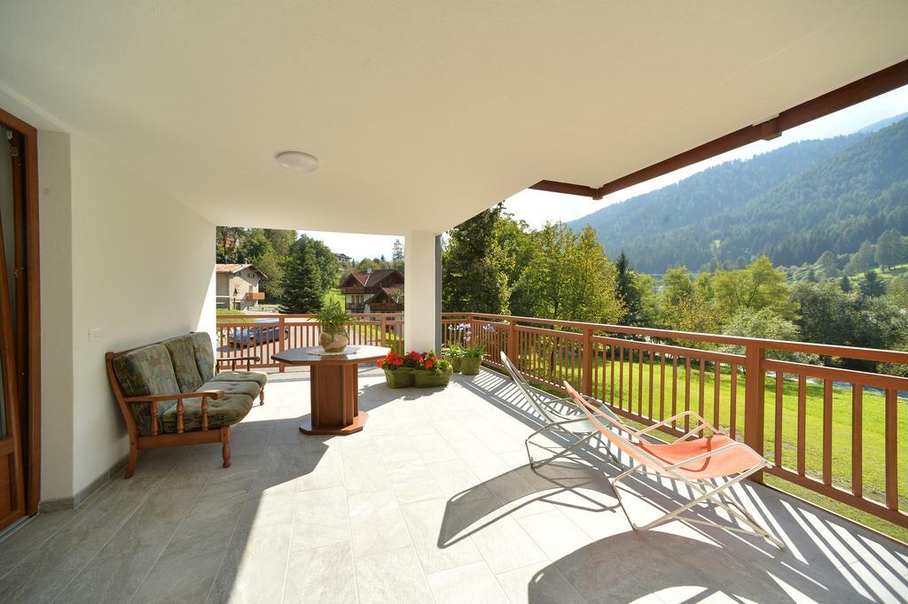 La Casa Al Noce Aparthotel Mezzana  Kamer foto