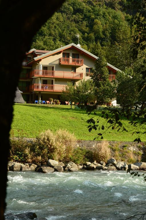 La Casa Al Noce Aparthotel Mezzana  Kamer foto