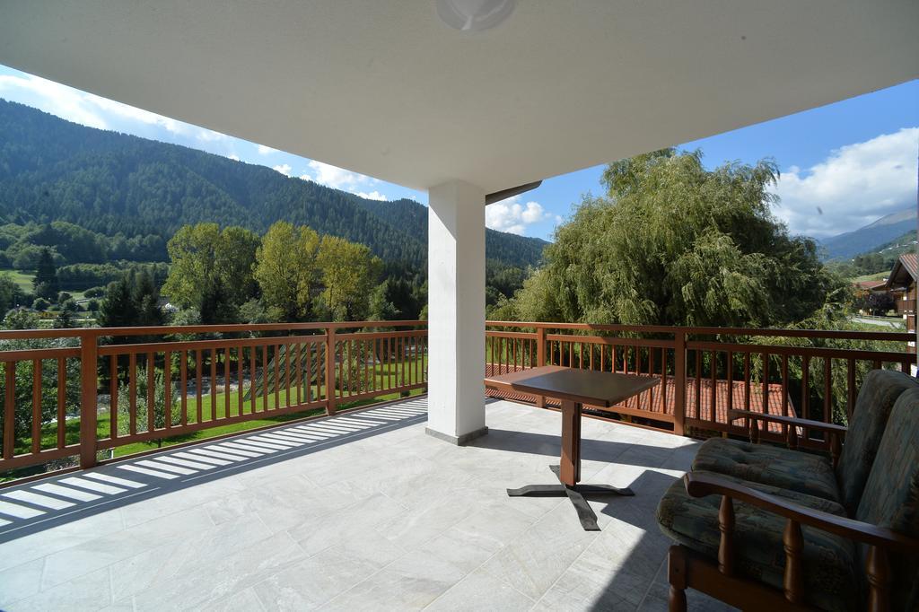 La Casa Al Noce Aparthotel Mezzana  Buitenkant foto